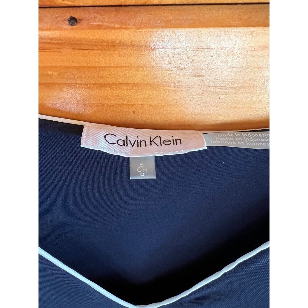 Calvin Klein Fairy Flowy Womens V-Neck Small Dark Blue Sleek Bell Sleeves - Picture 3 of 4